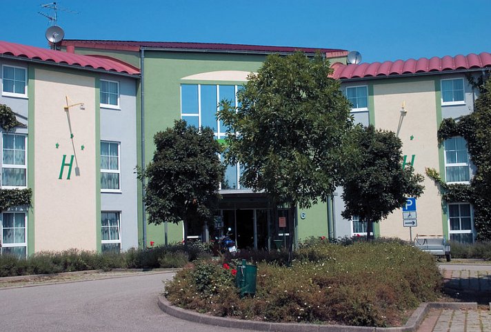 Highway-Hotel