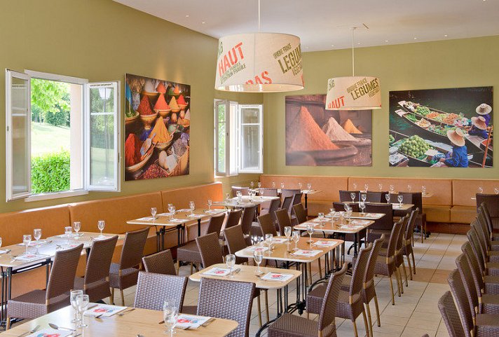 Explorers Hotel at Disneyland Paris