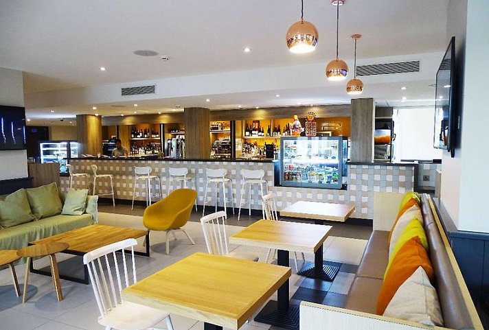 Campanile Val de France