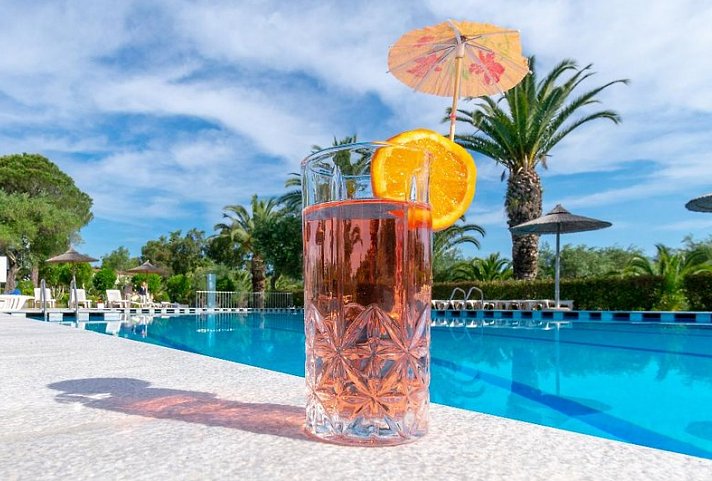 Govino Bay