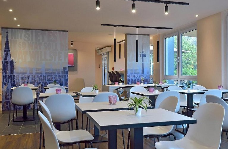 B&B Hotel Köln-West