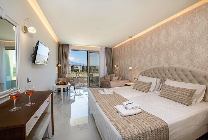 Vantaris Luxury Beach Resort