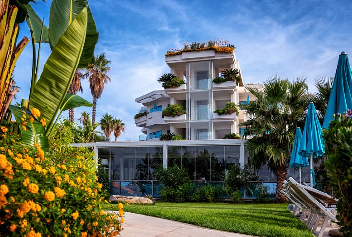 Acacia Palace