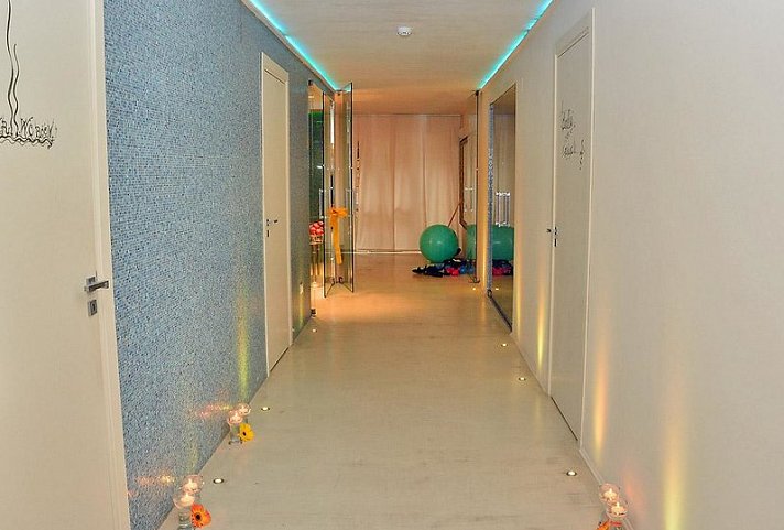Hellenia Yachting Hotel