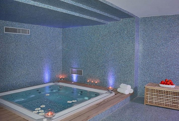 Hellenia Yachting Hotel