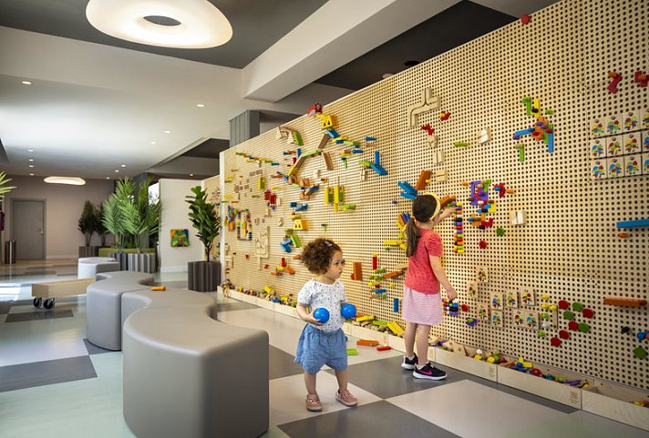 Valamar Tirena Hotel