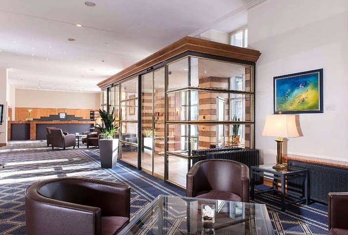 Wyndham Duisburger Hof Hotel