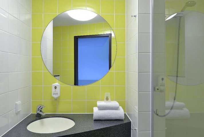 B&B HOTEL Oberhausen am Centro