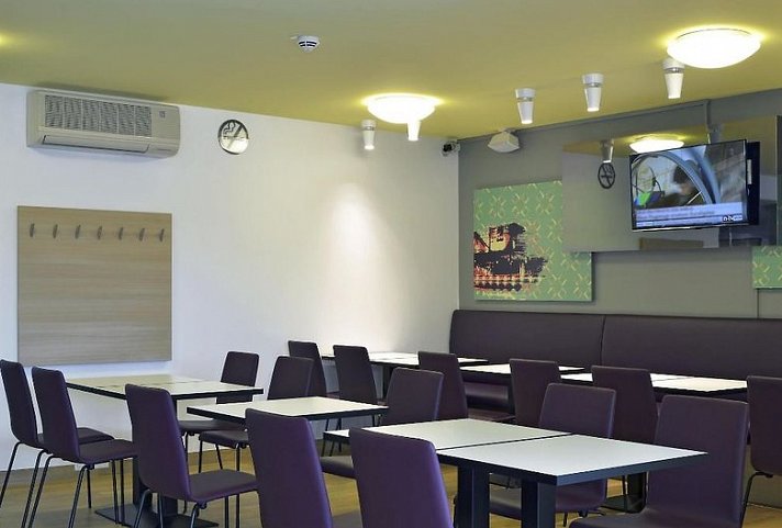B&B HOTEL Oberhausen am Centro