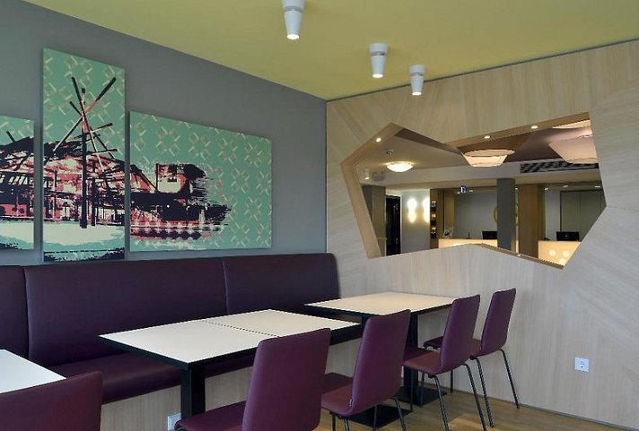 B&B HOTEL Oberhausen am Centro