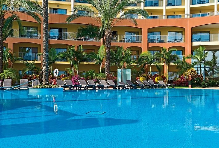 Pestana Promenade Ocean Resort Hotel