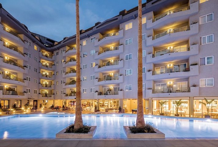 Aqua Hotel The Breeze