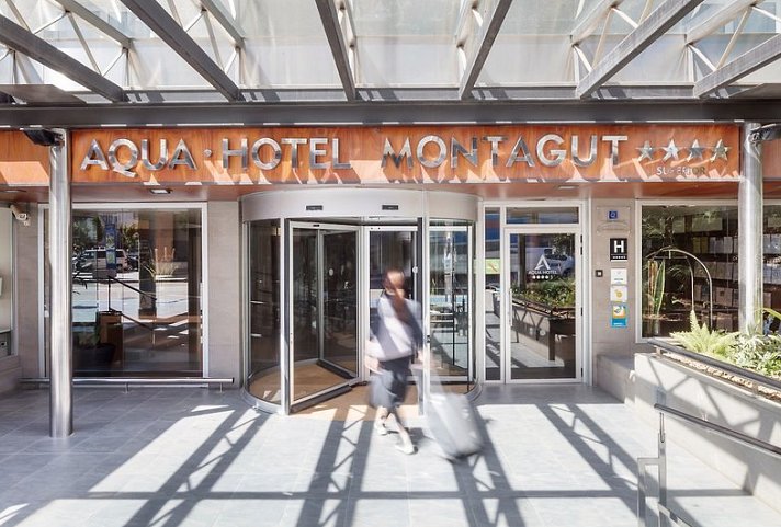 Aqua Hotel The Breeze
