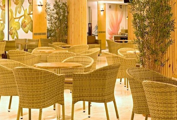 Tahiti Playa Hotel & Suites