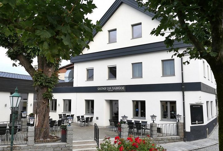 Zur Zugbrücke