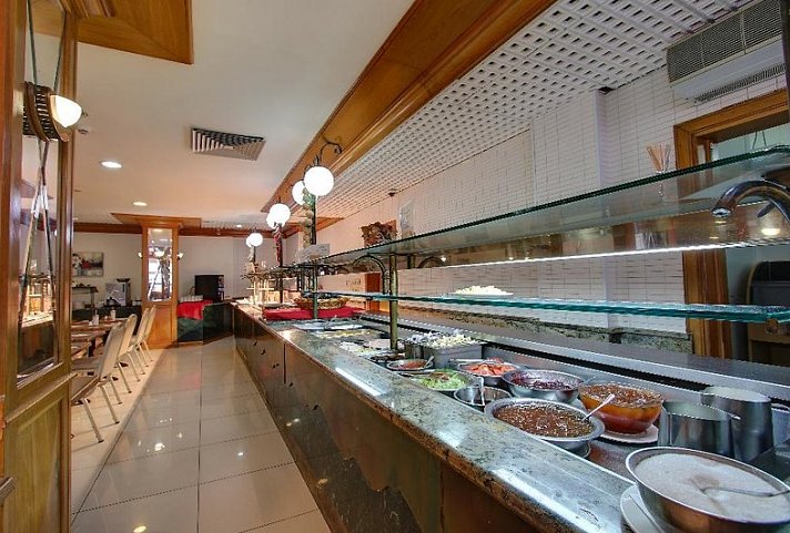 Canifor Hotel