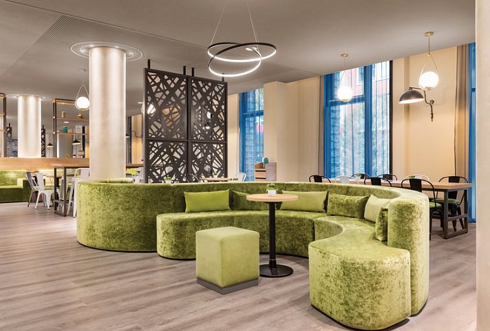 Super 8 by Wyndham Augsburg