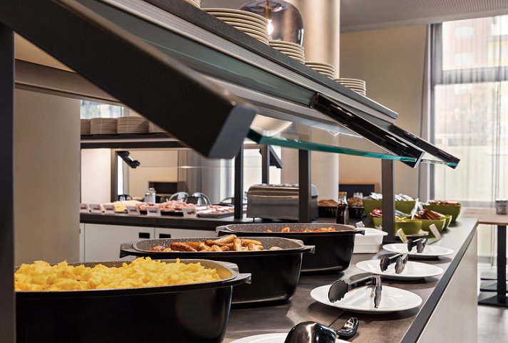 Super 8 by Wyndham Augsburg