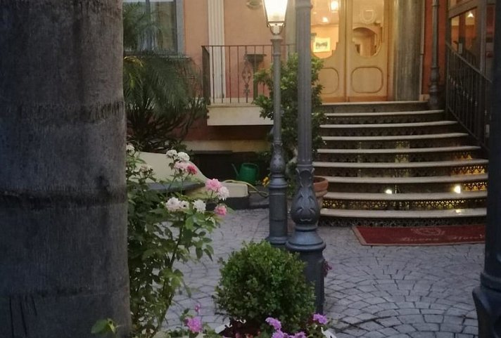 Buono Hotel