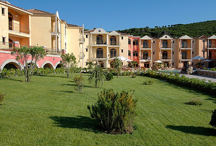 Club Esse Posada Beach Resort