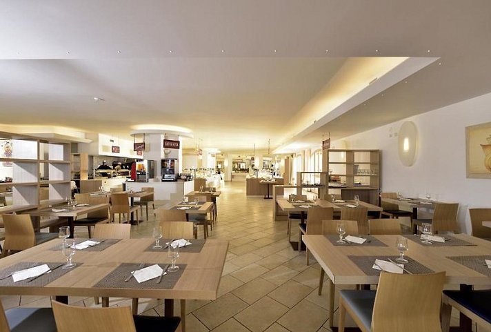 Janna & Sole Resort