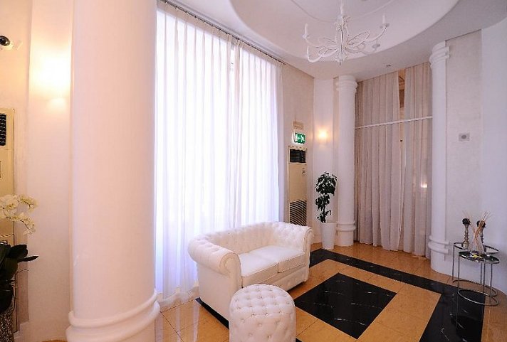 Artemisia Palace Hotel