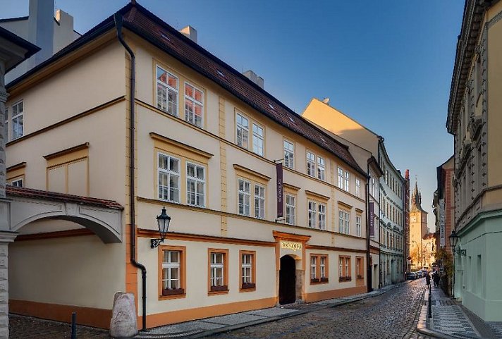 Hotel Bookquet