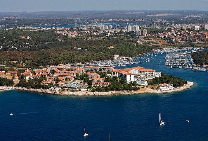 Arena Verudela Beach Resort