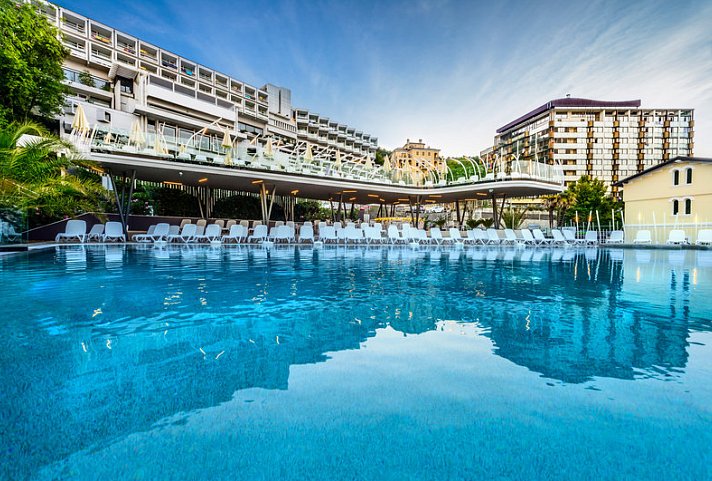 Grand Hotel Adriatic II