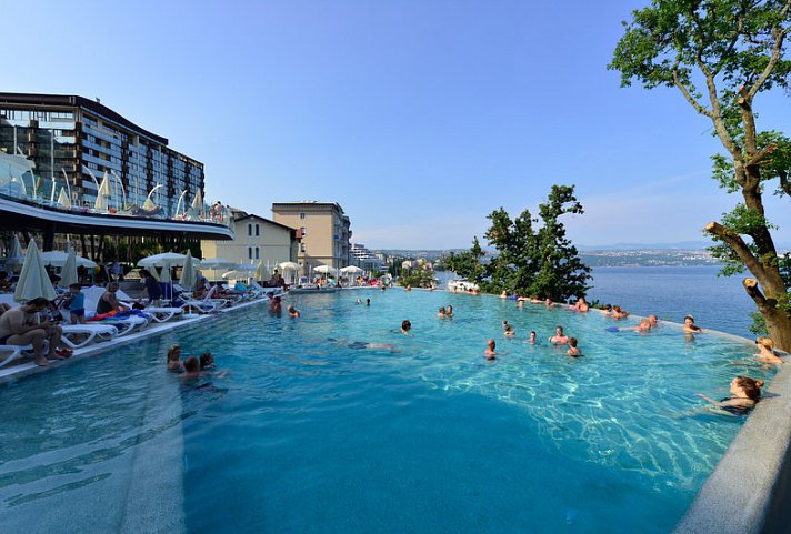 Grand Hotel Adriatic II
