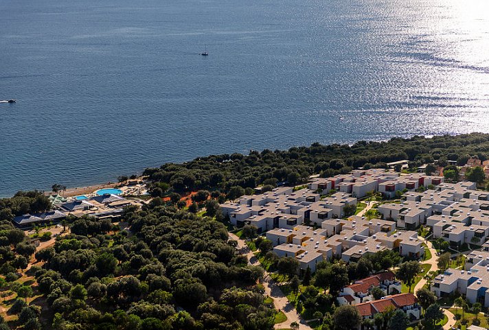 Maistra Select Amarin Resort