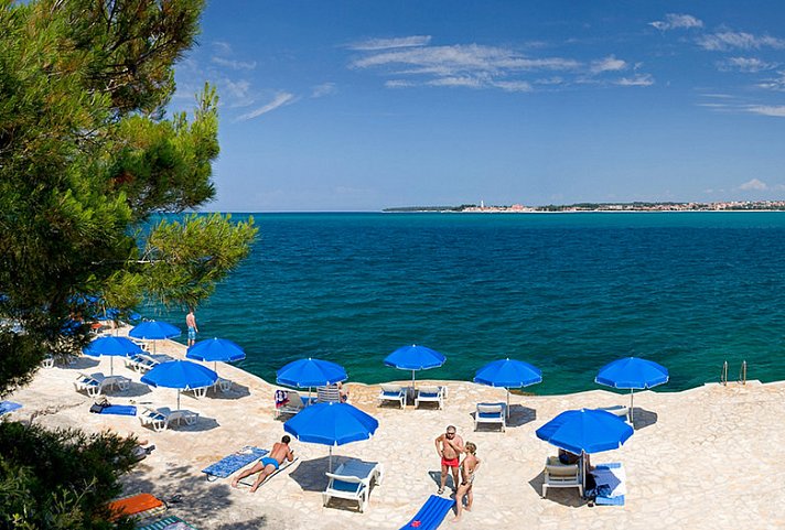 Lanterna Resort