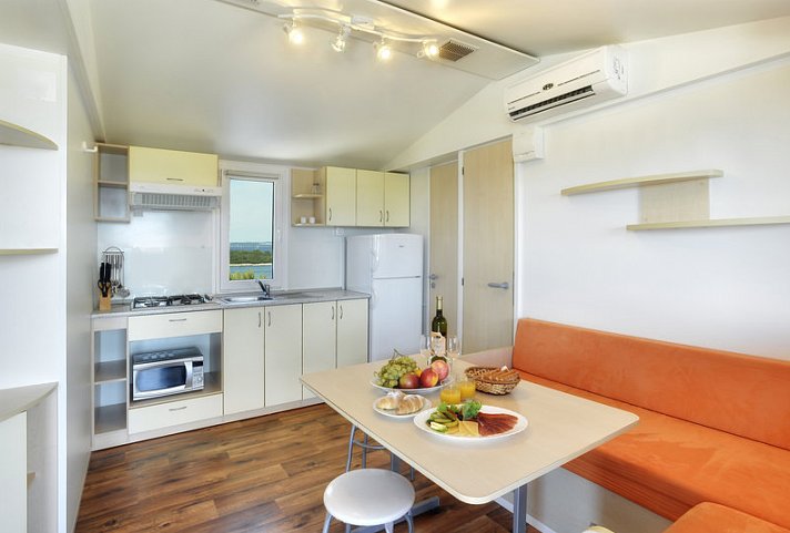 Brioni Sunny Camping