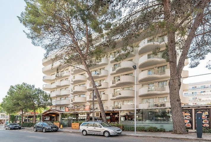 Rentalmar Salou Beach