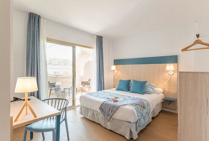 Rentalmar Salou Beach