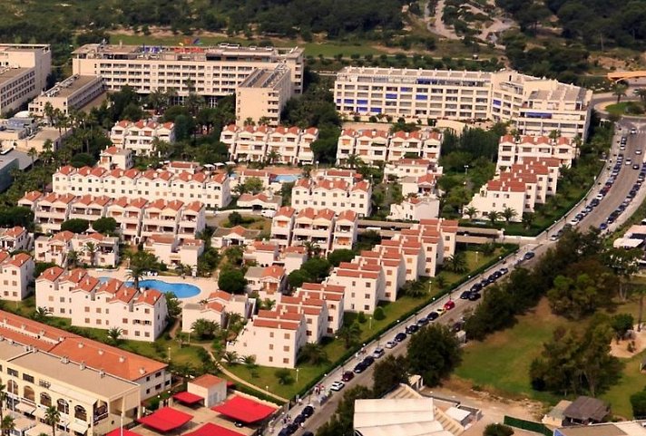 Apartamentos Estival Park