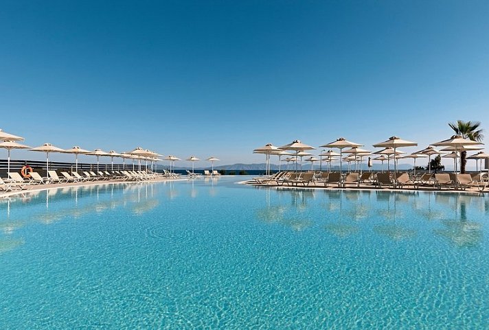 Belair Beach Hotel