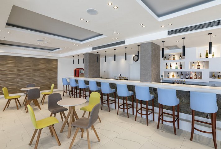 Belair Beach Hotel