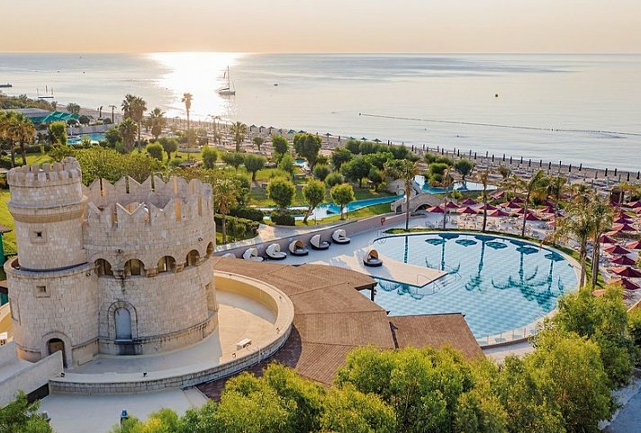 Esperos Palace Resort