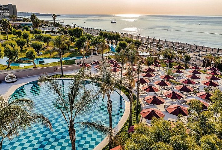Esperos Palace Resort