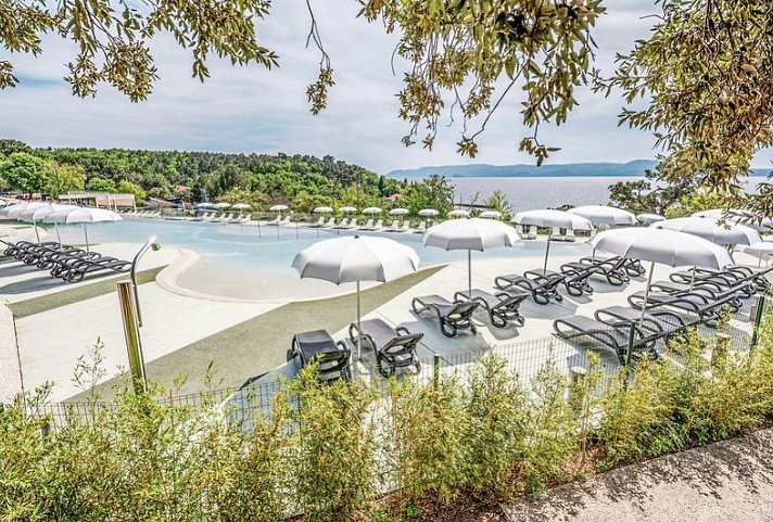 Elements Camping Selce