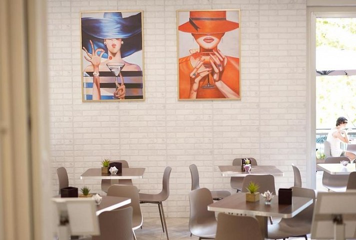 Club Meeting Hotel