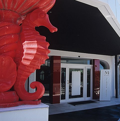 M Glamour Hotel