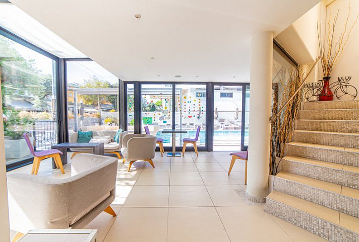 Ferretti Beach Hotel