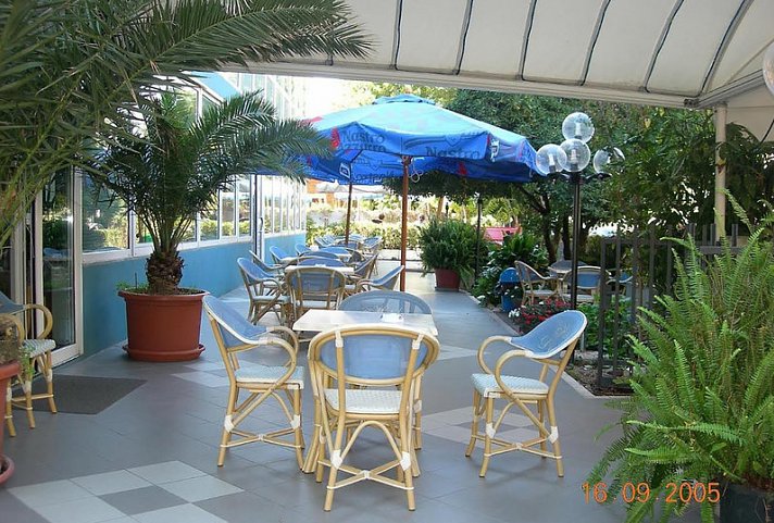 Dasamo Hotel