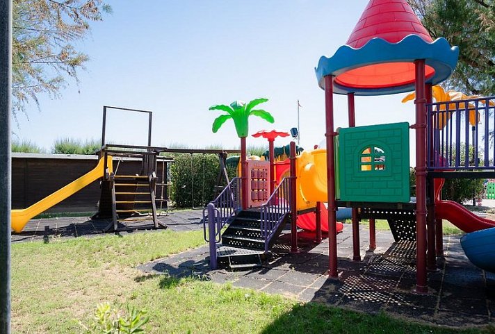 Le Mimose Family Camping Village