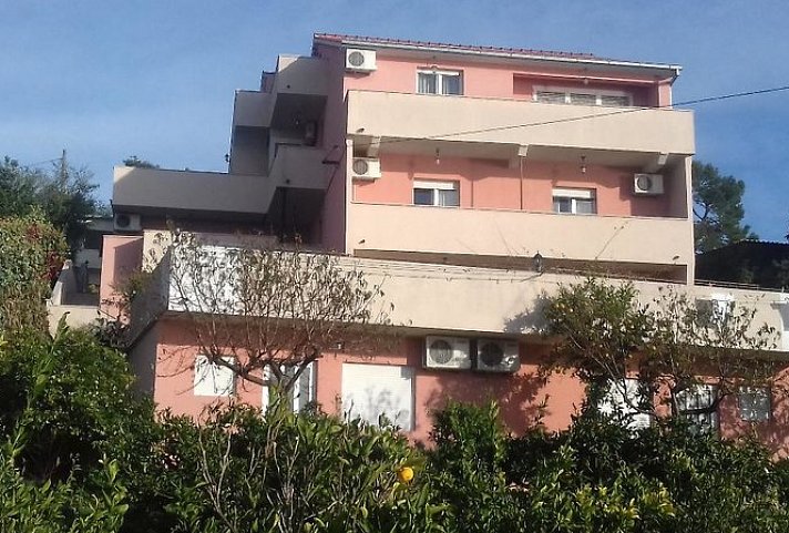 Villa Luketa