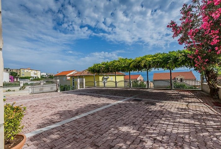 Villa Lazeta