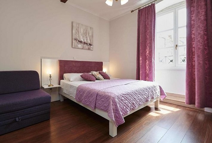 Palace Central Square