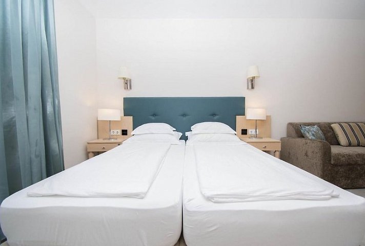 Aparthotel Flora